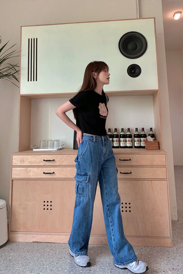 SLEEVELESS TOP